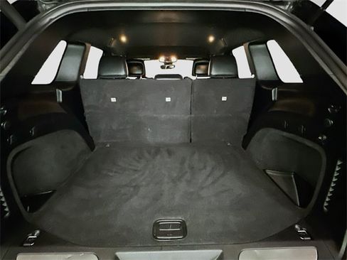 Used 2018 Jeep Grand Cherokee Limited image 20