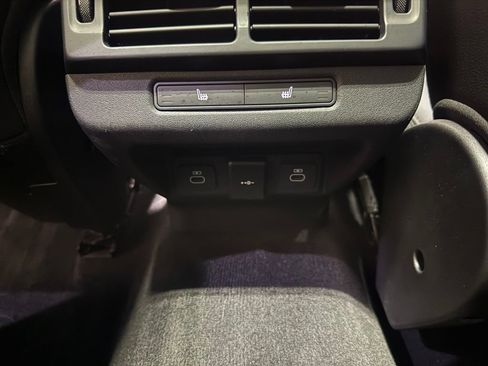 Used 2026 Land Rover Range Rover Evoque S AWD/4WD image 18