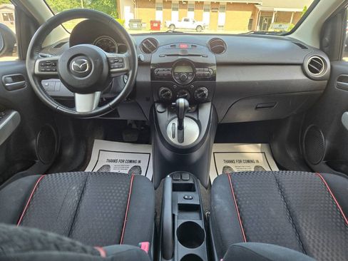 Used 2012 MAZDA MAZDA2 Touring FWD image 34