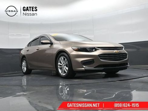 Used 2018 Chevrolet Malibu LT FWD image 35