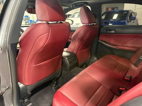 Used 2018 Lexus IS 300 AWD image 25