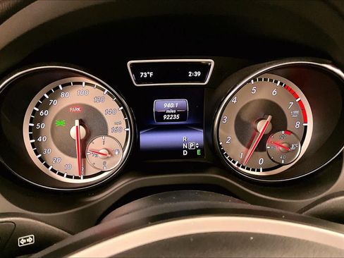 Used 2015 Mercedes-Benz GLA 250 image 24