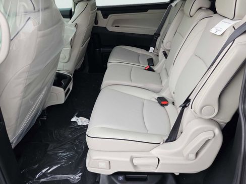 New 2026 Honda Odyssey Touring image 23