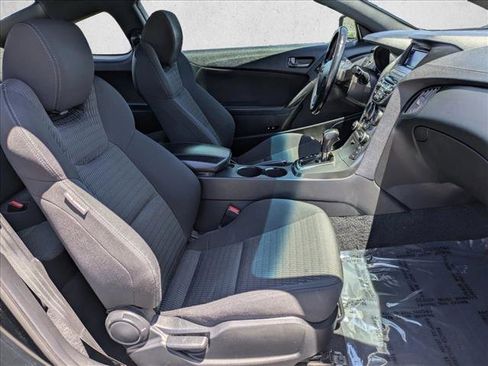 Used 2014 Hyundai Genesis 2.0T RWD image 17
