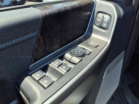 New 2025 Ford F350 Lariat w/ Lariat Ultimate Package image 12