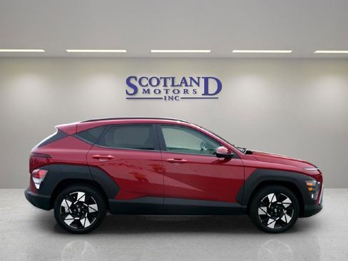 Used 2025 Hyundai Kona SEL FWD image 5