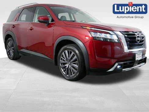 Certified 2023 Nissan Pathfinder SL w/ SL Premium Package AWD/4WD image 1