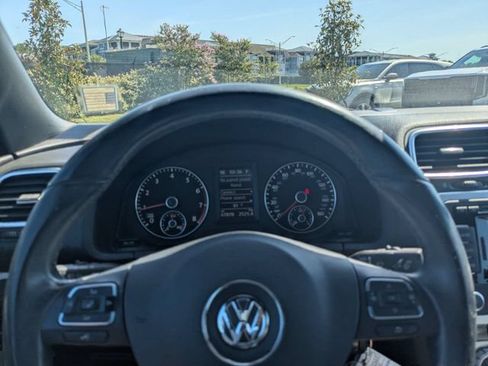Used 2014 Volkswagen Eos Komfort FWD image 27