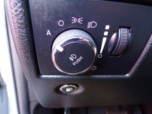 Certified 2022 Jeep Grand Cherokee Laredo X AWD/4WD image 17