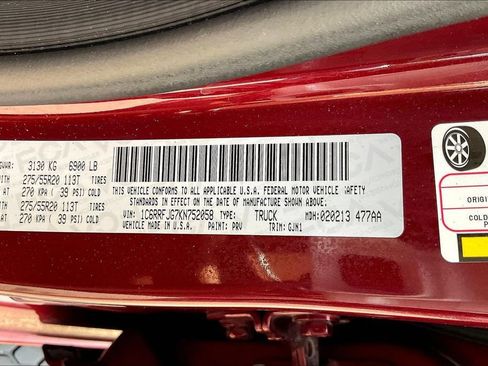 Used 2019 RAM 1500 Laramie AWD/4WD image 17