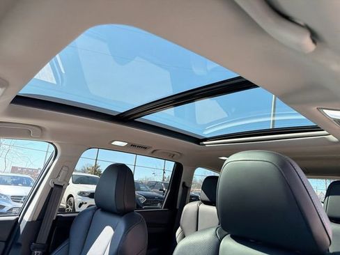 Used 2024 Subaru Ascent Limited w/ Technology Package image 18