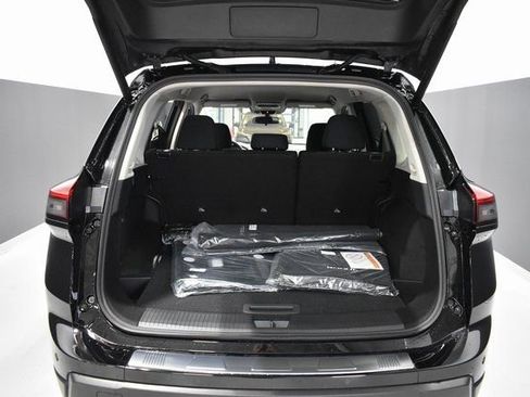 New 2026 Nissan Rogue SV w/ Cold Weather Package image 32