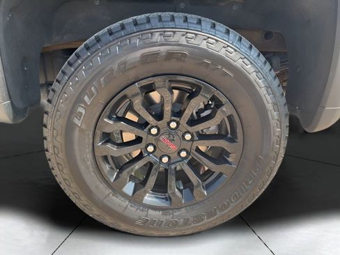 Used 2023 GMC Sierra 1500 AT4X image 48