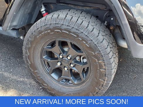Used 2020 Jeep Gladiator Rubicon AWD/4WD image 9