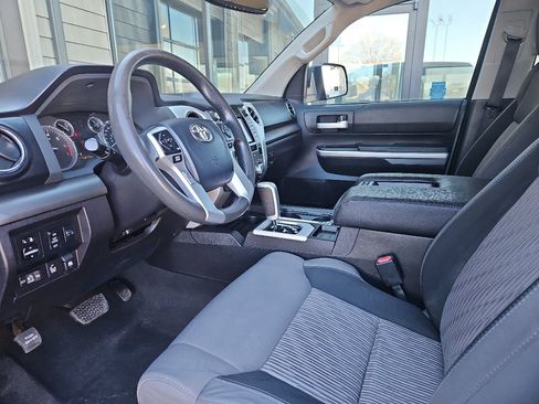 Used 2016 Toyota Tundra SR5 w/ TRD Off Road Package image 15
