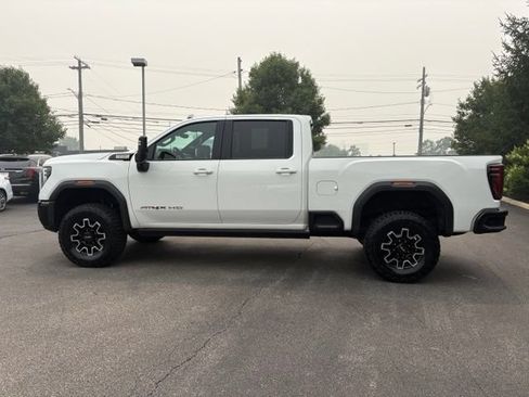 Certified 2025 GMC Sierra 2500 AT4X AWD/4WD image 2