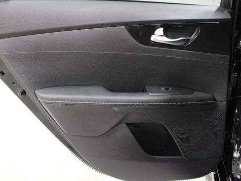 Used 2021 Kia Forte GT-Line w/ GT-Line Premium Package image 17