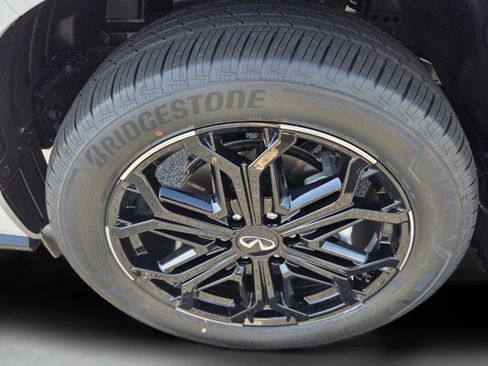 New 2026 INFINITI QX80 4WD w/ Sport Exterior Package image 24
