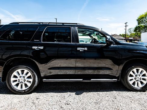 Used 2012 Toyota Sequoia Platinum image 13