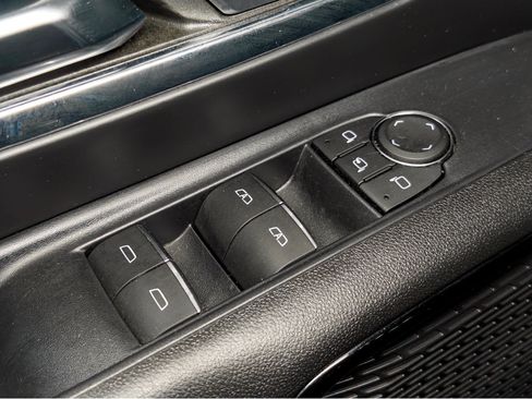 Used 2024 Chevrolet Silverado EV RST AWD/4WD image 8