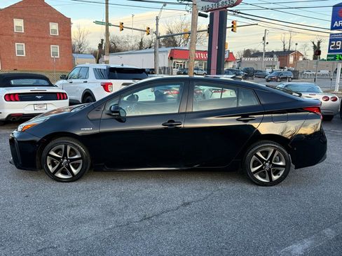 Used 2021 Toyota Prius XLE image 7