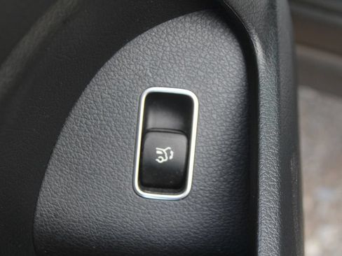 Used 2021 Mercedes-Benz GLE 350 4MATIC image 23