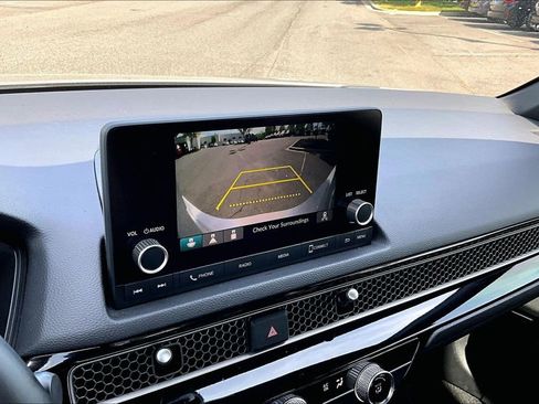 Used 2025 Honda Civic Sport image 11