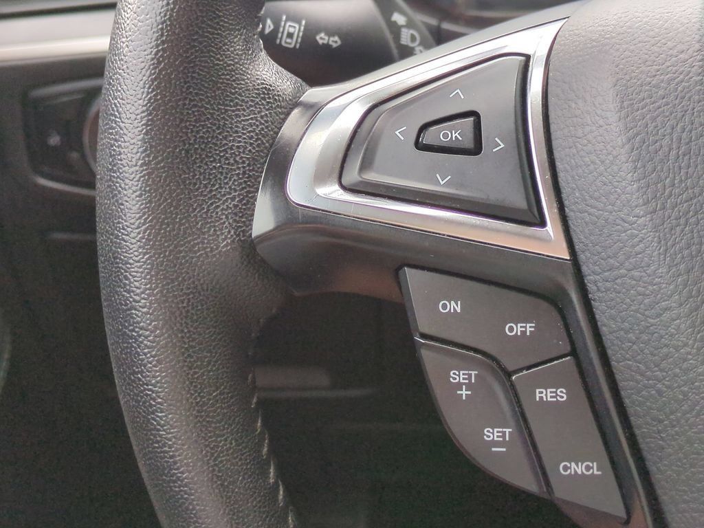 Used 2024 Ford Edge SEL AWD/4WD image 27