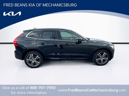 Used 2021 Volvo XC60 T5 Momentum w/ Premium Package AWD/4WD image 8