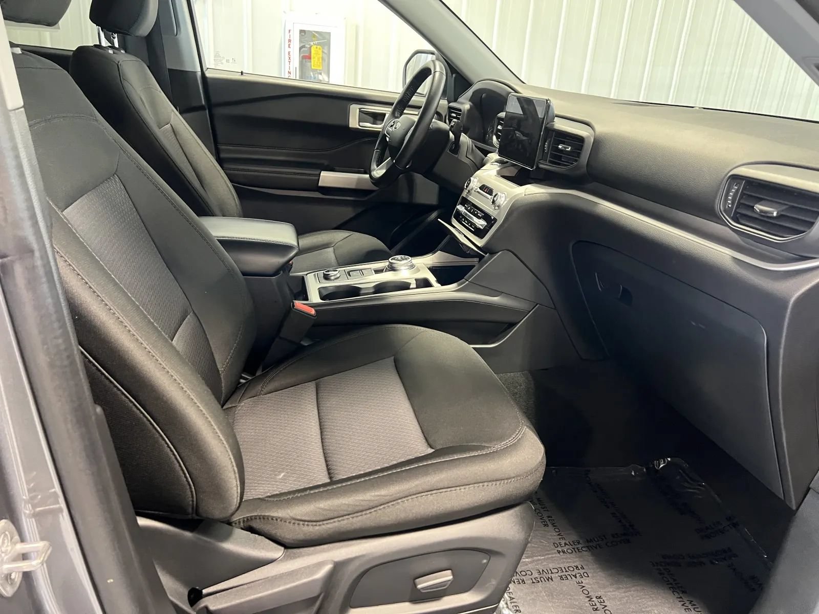 Used 2022 Ford Explorer XLT AWD/4WD image 47