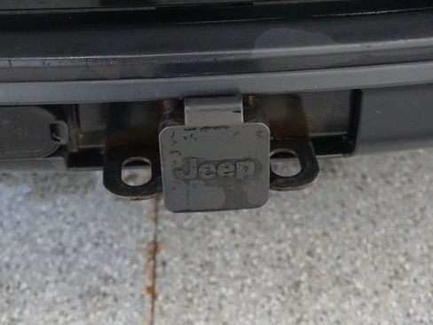 Used 2017 Jeep Grand Cherokee Limited w/ Trailer Tow Group IV image 18