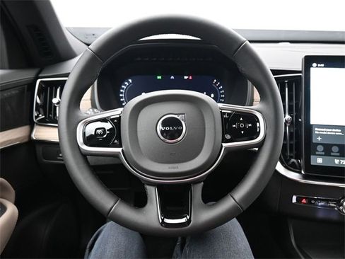 New 2026 Volvo XC90 B6 Plus w/ Protection Package Premier image 24