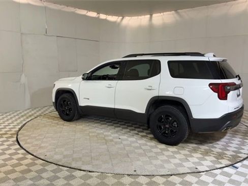 Used 2023 GMC Acadia AT4 image 6