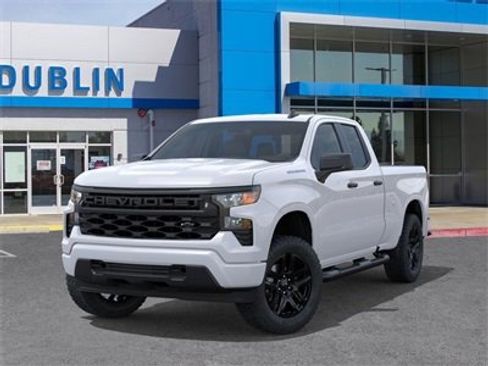 Used 2025 Chevrolet Silverado 1500 Custom w/ Turbomax Blackout Package image 7