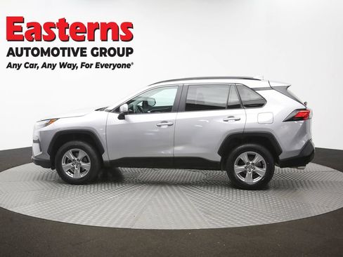 Used 2024 Toyota RAV4 XLE AWD/4WD image 58