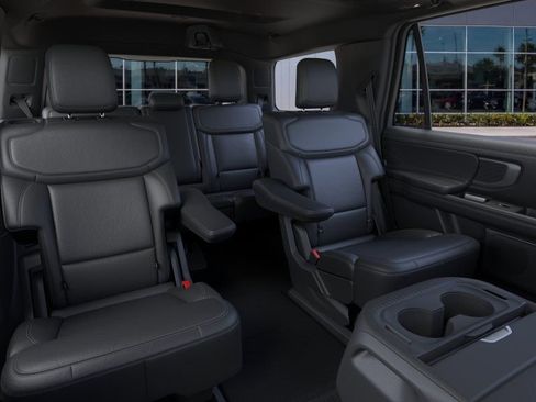 New 2026 Ford Expedition Platinum w/ Stealth Performance Package AWD/4WD image 11