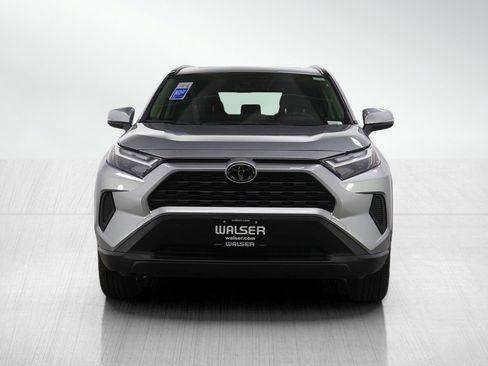 Used 2025 Toyota RAV4 XLE image 8