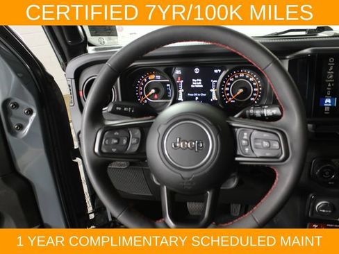 Used 2024 Jeep Wrangler Unlimited Rubicon w/ Technology Group AWD/4WD image 19