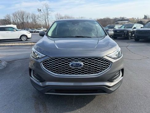Used 2023 Ford Edge SEL image 2