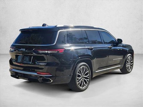 Used 2021 Jeep Grand Cherokee L Summit image 5