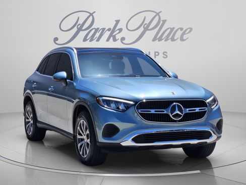 Certified 2026 Mercedes-Benz GLC 300 4MATIC image 4