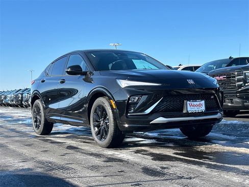 New 2026 Buick Envista Sport Touring image 2