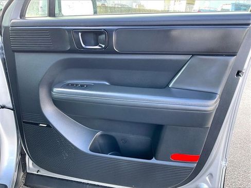 Used 2024 Hyundai Santa Fe Calligraphy image 12