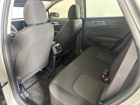 Used 2023 Kia Sportage LX AWD/4WD image 20