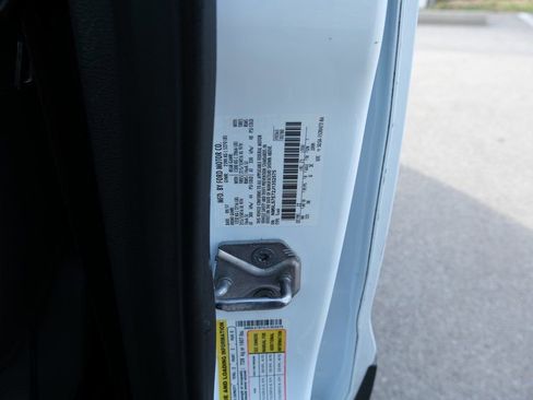 Used 2018 Ford Transit Connect XL FWD image 32