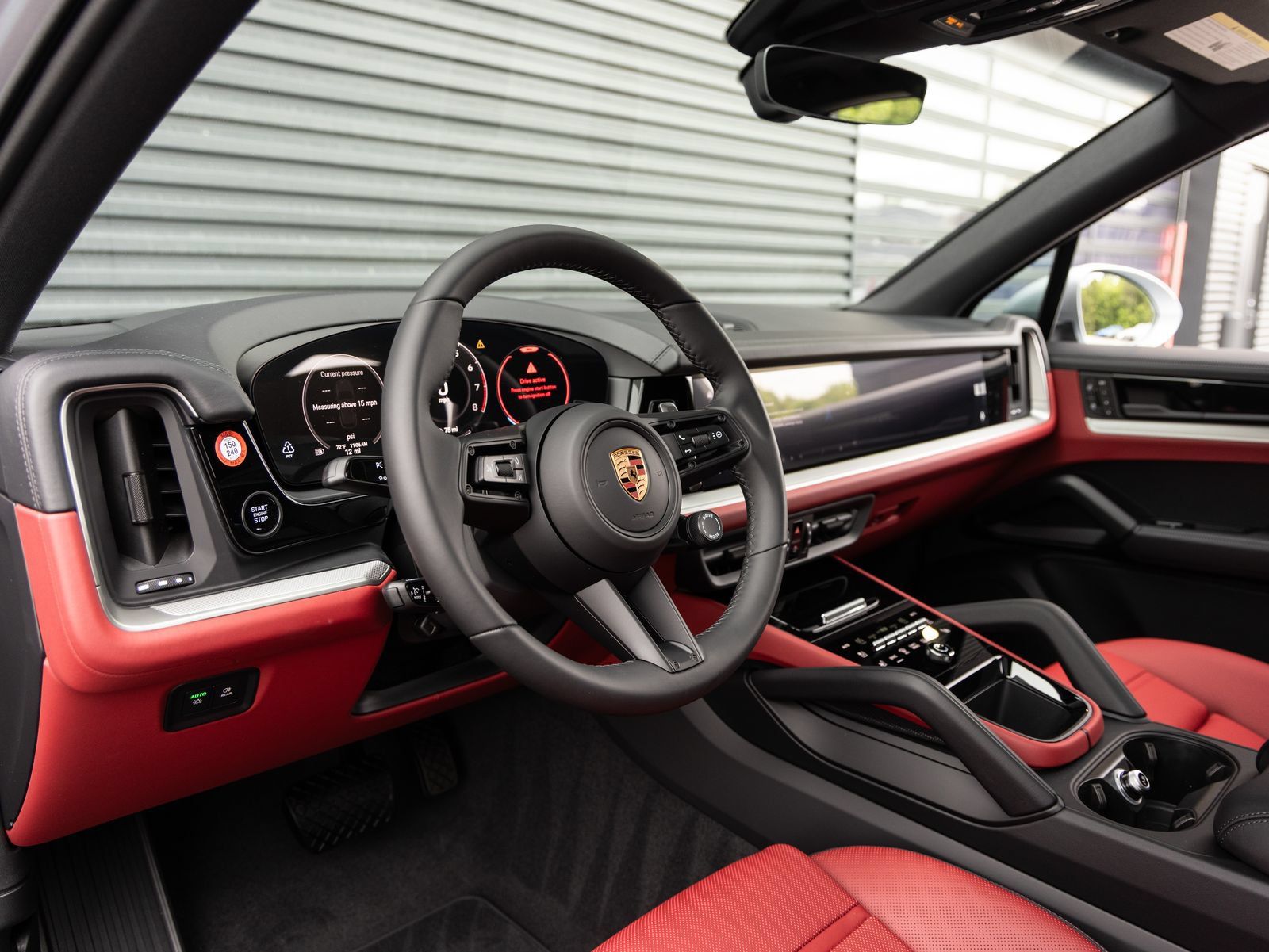Certified 2026 Porsche Cayenne AWD/4WD image 4