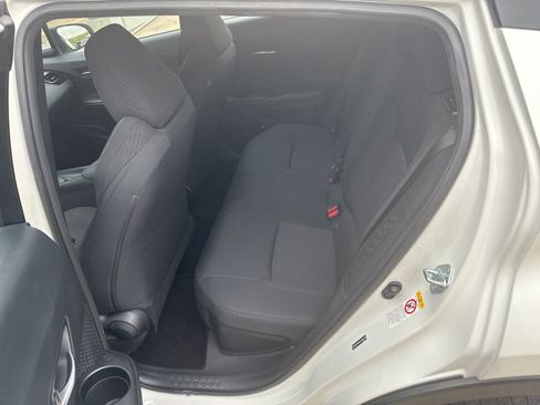 Used 2018 Toyota C-HR XLE image 10