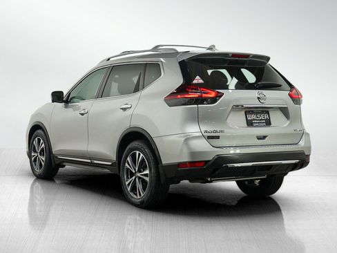 Used 2018 Nissan Rogue SL w/ Premium Package AWD/4WD image 3