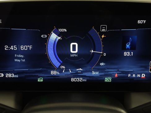 Used 2025 Chevrolet Equinox EV LT FWD image 19
