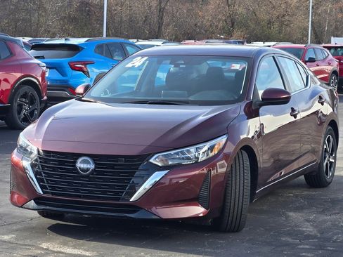 Used 2024 Nissan Sentra SV image 4